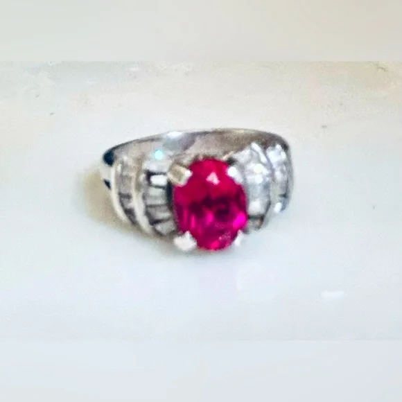 VINTAGE 825 THAI RUBY WHITE GOLDDIAMOND BAGUETTESRING Size 6.75